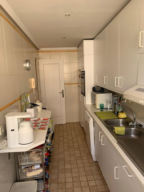 Middle Floor Apartment in Marbella, Costa del Sol – 2 beds – 500000 € - photo 9 of 21