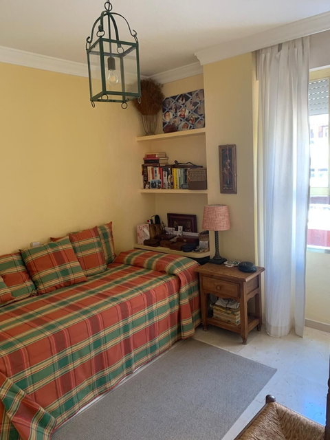 Middle Floor Apartment in Marbella, Costa del Sol – 2 beds – 500000 € - photo 12 of 21