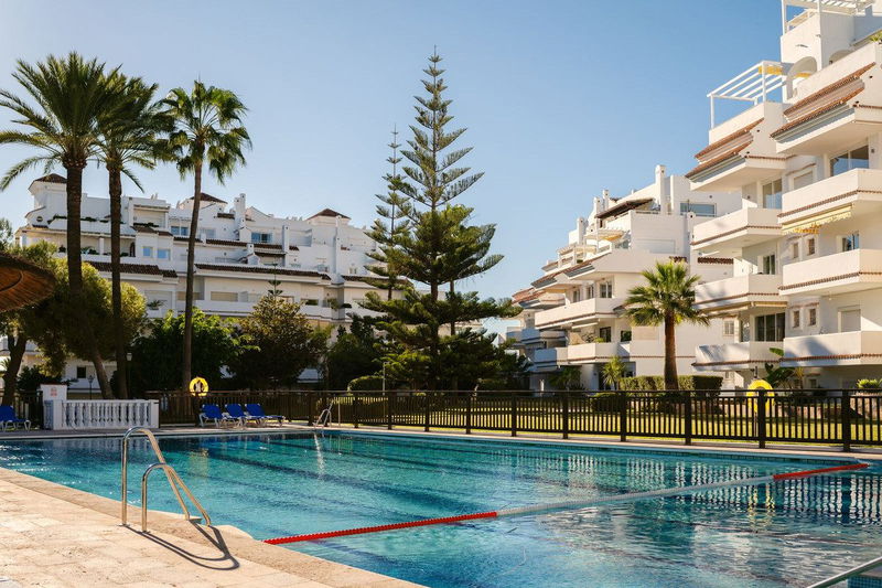 Middle Floor Apartment in Marbella, Costa del Sol – 3 beds – 1200000 €