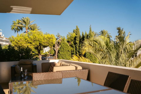 Middle Floor Apartment in Marbella, Costa del Sol – 3 beds – 1200000 € - photo 17 of 31