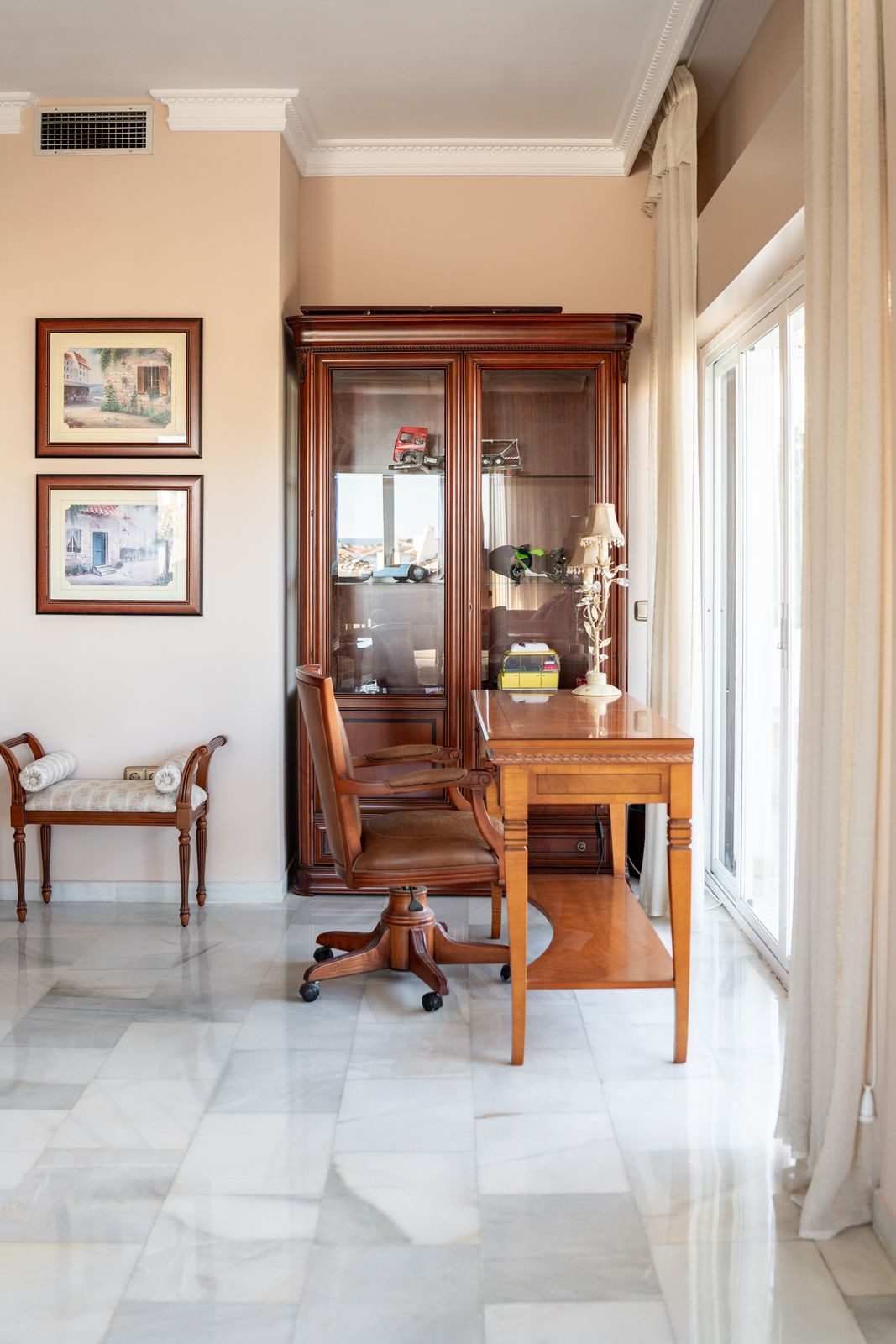 Middle Floor Apartment in Marbella, Costa del Sol – 3 beds – 1200000 € - photo 22 of 31