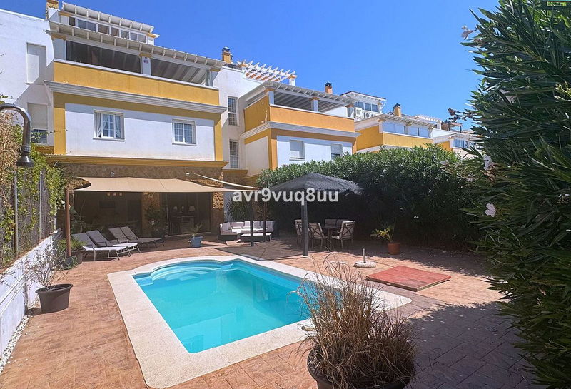 Townhouse in Mijas, Costa del Sol – 4 beds – 699950 €