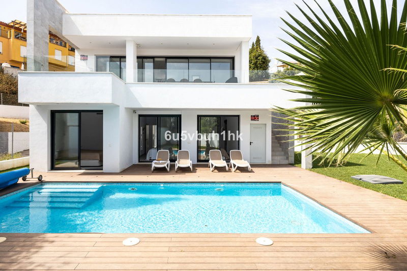 Detached Villa in Fuengirola, Costa del Sol – 3 beds – 829000 €