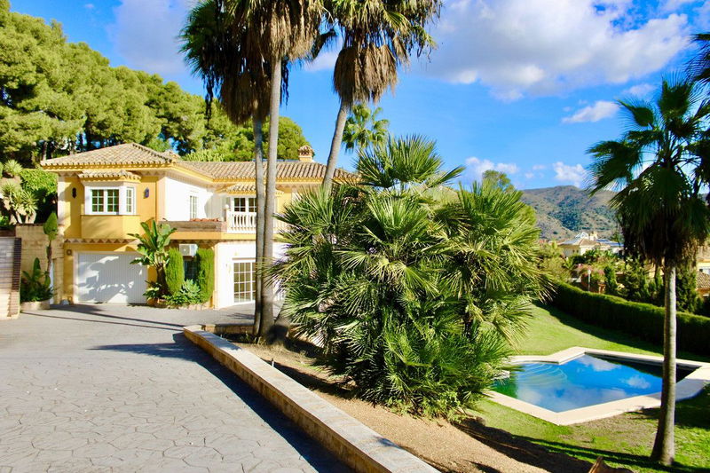 Detached Villa in Marbella, Costa del Sol – 6 beds – 1790000 €