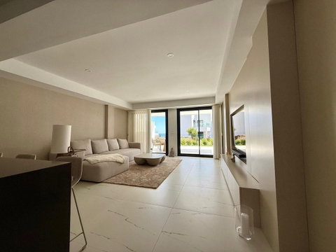 Ground Floor Apartment in Casares, Costa del Sol – 2 beds – 649000 € - photo 2 of 20