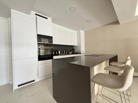 Ground Floor Apartment in Casares, Costa del Sol – 2 beds – 649000 € - photo 4 of 20