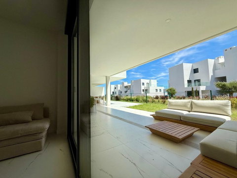 Ground Floor Apartment in Casares, Costa del Sol – 2 beds – 649000 € - photo 7 of 20