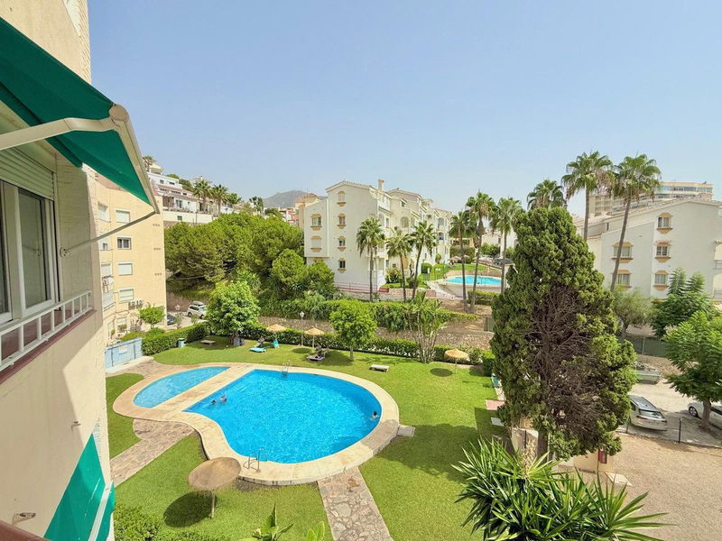 Middle Floor Apartment in Fuengirola, Costa del Sol – 2 beds – 299000 €