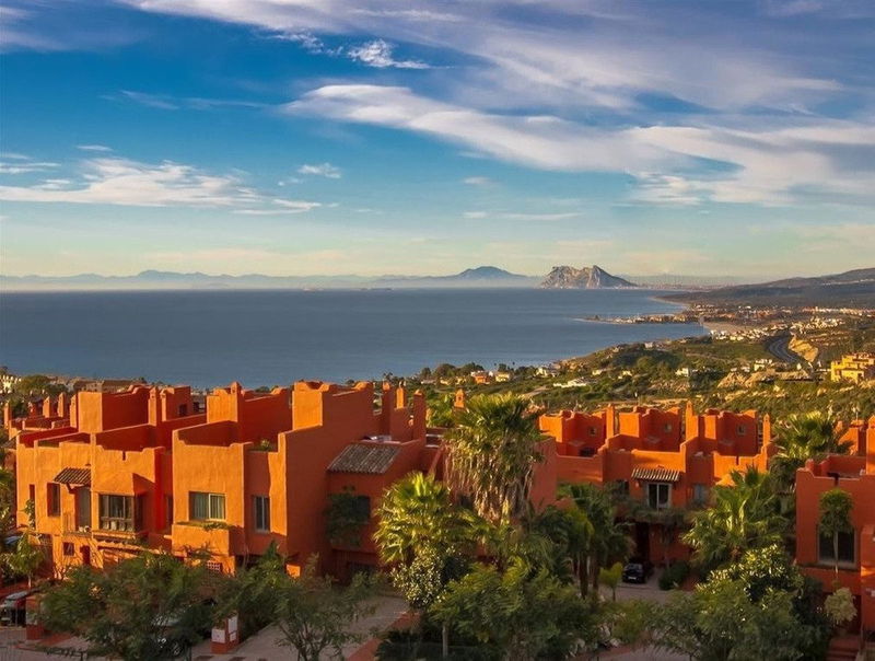 Townhouse in Manilva, Costa del Sol – 3 beds – 415000 €