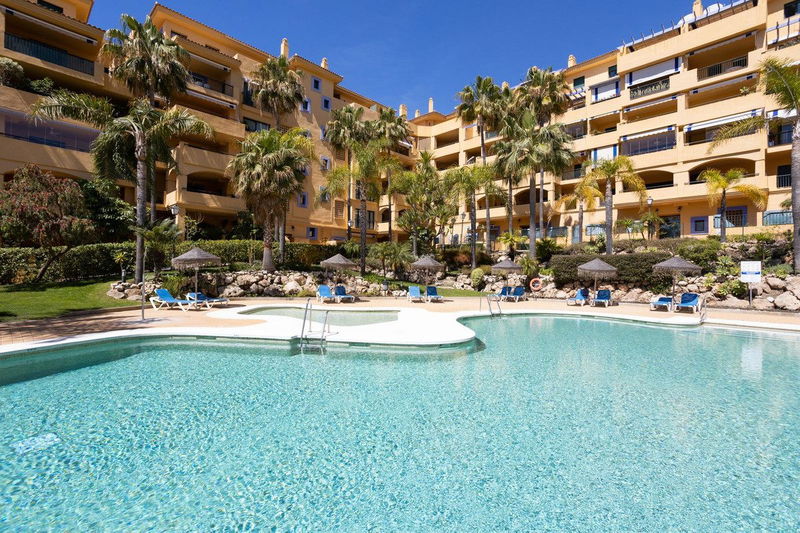 Middle Floor Apartment in Marbella, Costa del Sol – 2 beds – 580000 €