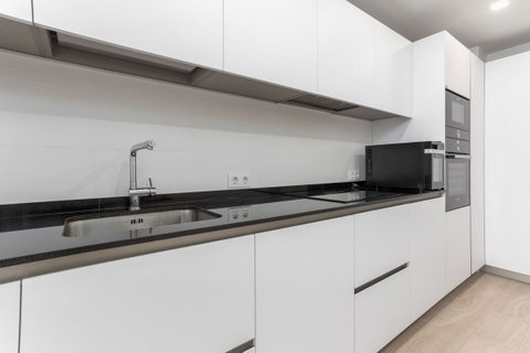 Middle Floor Apartment in Marbella, Costa del Sol – 2 beds – 580000 € - photo 7 of 37