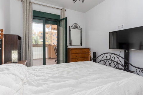 Middle Floor Apartment in Marbella, Costa del Sol – 2 beds – 580000 € - photo 23 of 37