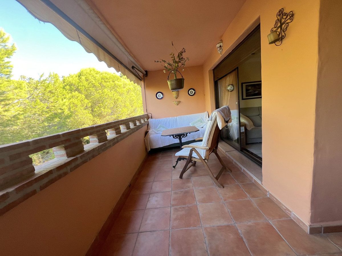 Middle Floor Apartment in Marbella, Costa del Sol – 1 beds – 400000 € - photo 9 of 13