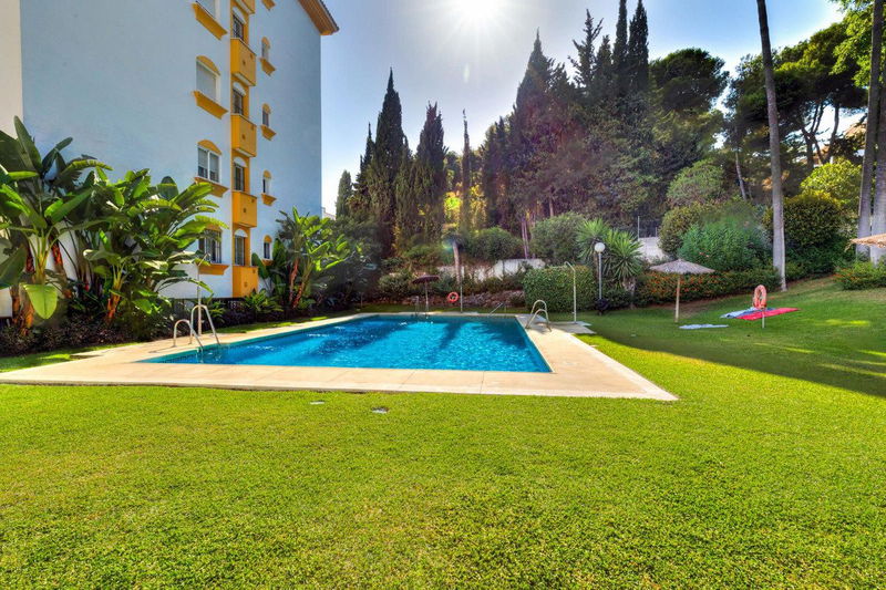 Middle Floor Studio in Marbella, Costa del Sol – 2 beds – 445000 €