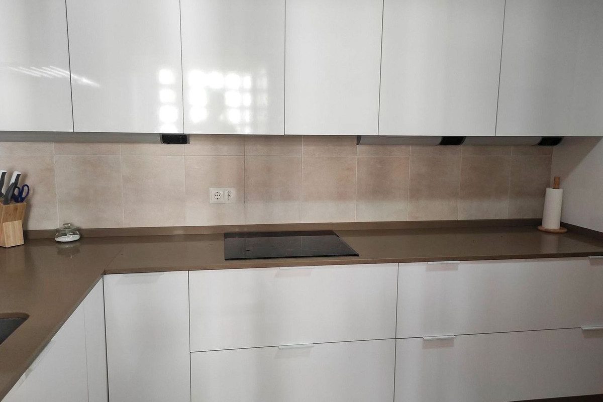 Middle Floor Apartment in Torremolinos, Costa del Sol – 3 beds – 375000 € - photo 7 of 9
