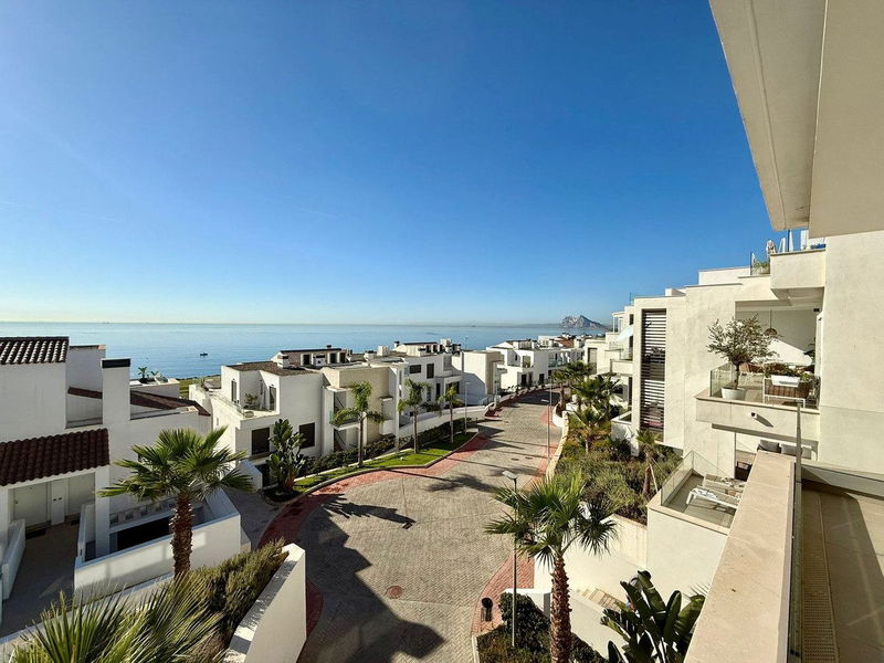 Middle Floor Apartment in La Alcaidesa, Costa del Sol – 2 beds – 640000 €