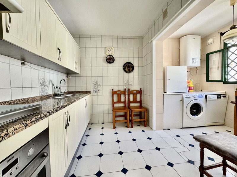 Middle Floor Apartment in Fuengirola, Costa del Sol – 3 beds – 339000 €