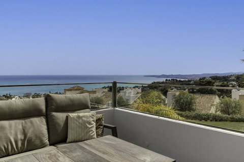 Detached Villa in Benalmadena, Costa del Sol – 4 beds – 1295000 € - photo 4 of 61