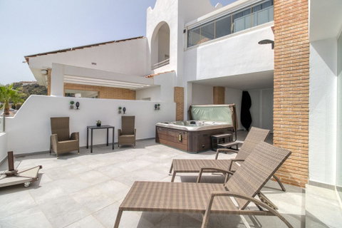 Detached Villa in Benalmadena, Costa del Sol – 4 beds – 1295000 € - photo 26 of 61