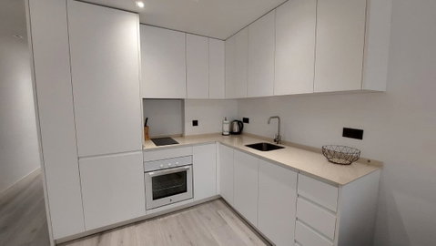 Middle Floor Apartment in Fuengirola, Costa del Sol – 1 beds – 295000 € - photo 2 of 10