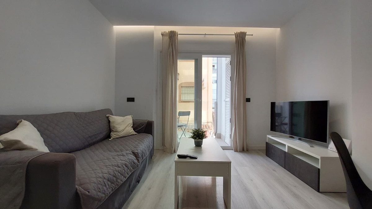 Middle Floor Apartment in Fuengirola, Costa del Sol – 1 beds – 295000 € - photo 5 of 10