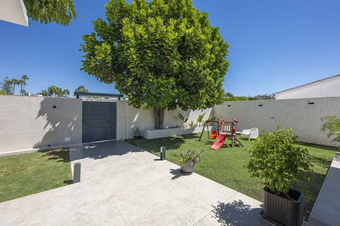 Detached Villa in Estepona, Costa del Sol – 3 beds – 1800000 € - photo 7 of 54