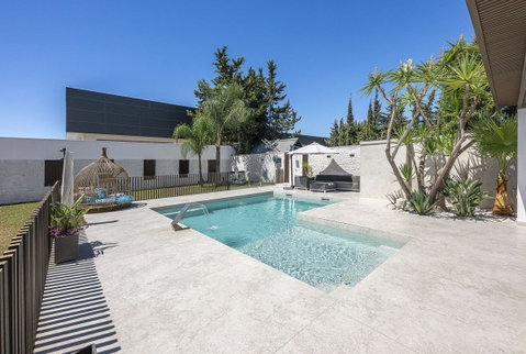 Detached Villa in Estepona, Costa del Sol – 3 beds – 1800000 € - photo 24 of 54