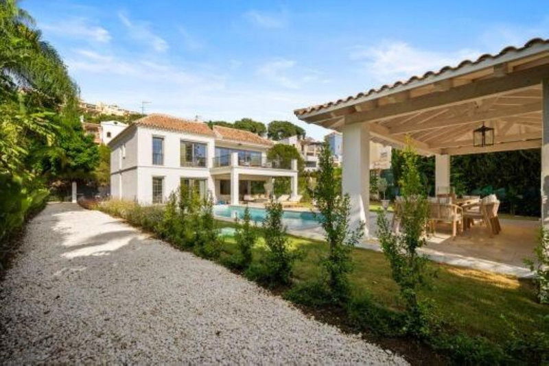 Detached Villa in Benahavís, Costa del Sol – 4 beds – 3900000 €