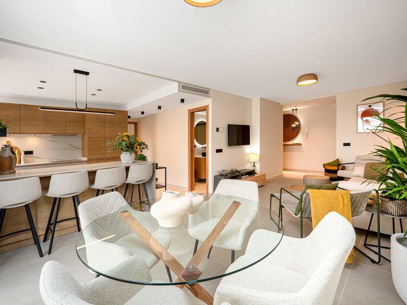 Middle Floor Apartment in Marbella, Costa del Sol – 3 beds – 699950 €