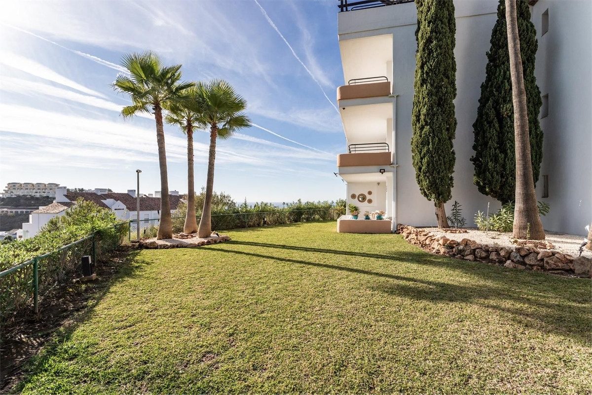 Ground Floor Apartment in Mijas, Costa del Sol – 3 beds – 595000 € - photo 8 of 38
