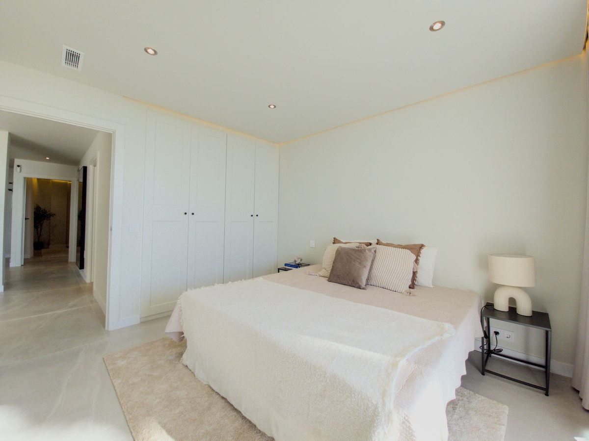 Ground Floor Apartment in Mijas, Costa del Sol – 3 beds – 595000 € - photo 18 of 38