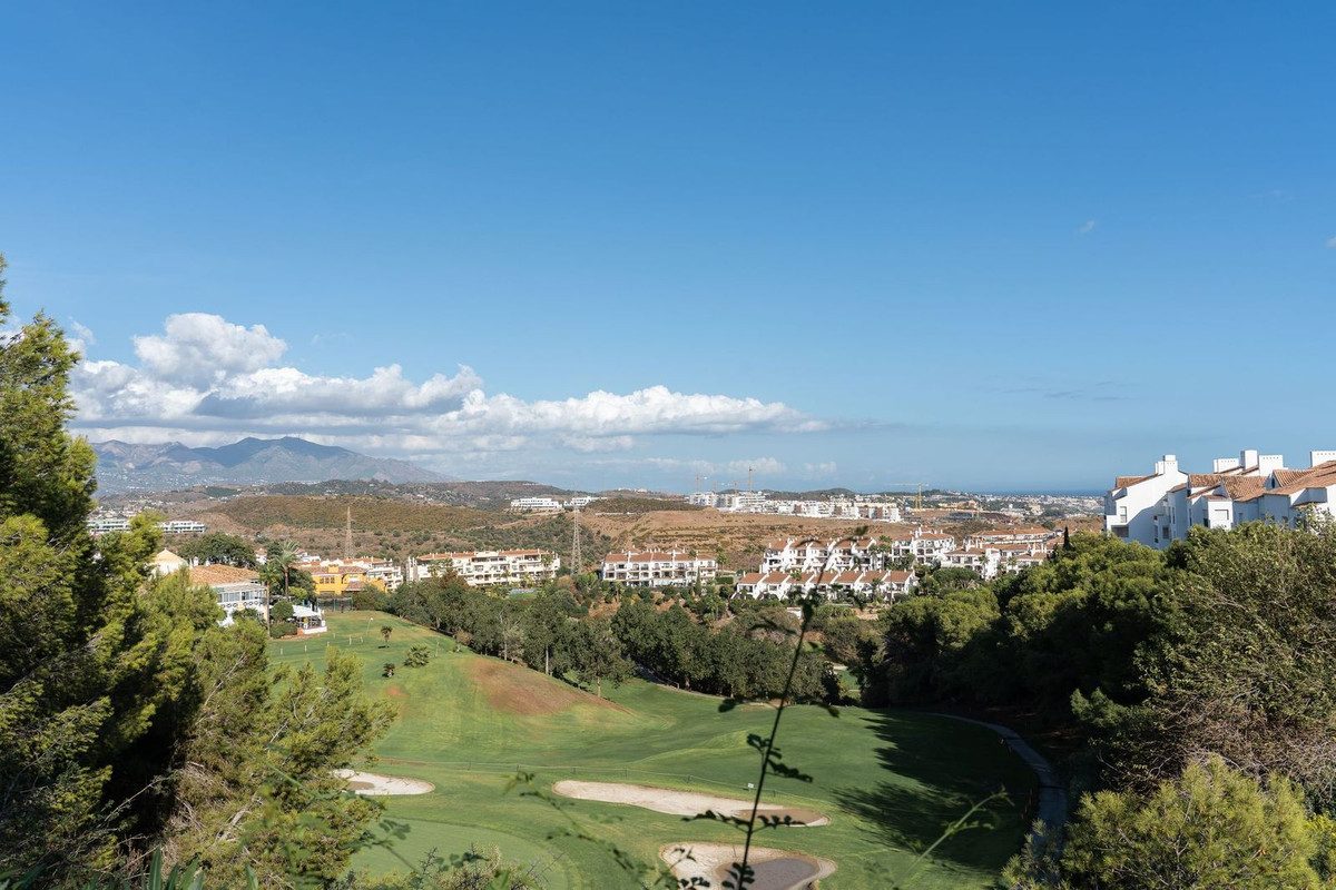 Ground Floor Apartment in Mijas, Costa del Sol – 3 beds – 595000 € - photo 30 of 38