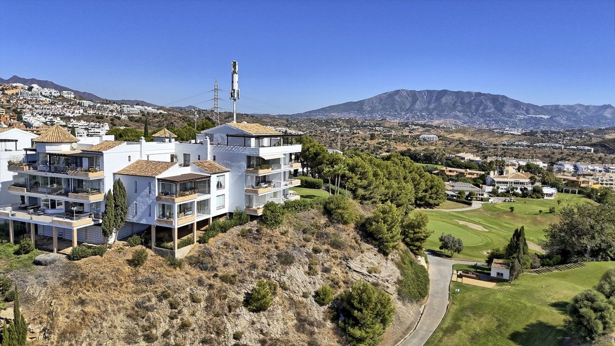 Ground Floor Apartment in Mijas, Costa del Sol – 3 beds – 595000 € - photo 34 of 38