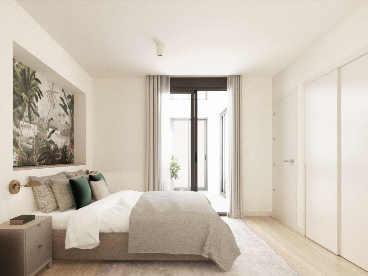 Middle Floor Apartment in Fuengirola, Costa del Sol – 2 beds – 395000 € - photo 5 of 15