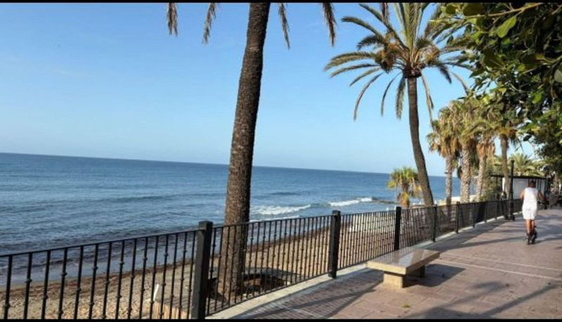 Middle Floor Apartment in Marbella, Costa del Sol – 1 beds – 450000 €