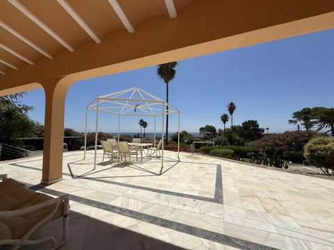 Detached Villa in Estepona, Costa del Sol – 4 beds – 2400000 € - photo 2 of 29