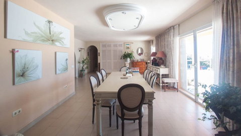 Detached Villa in Estepona, Costa del Sol – 4 beds – 2400000 € - photo 9 of 29