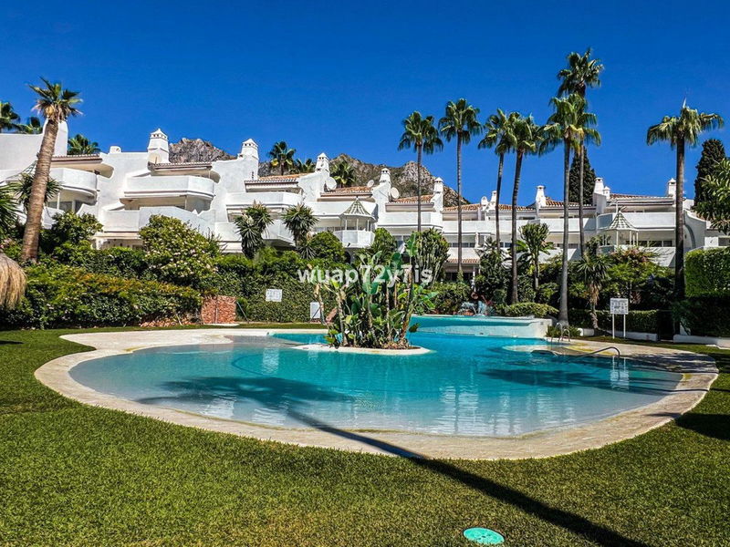 Townhouse in Marbella, Costa del Sol – 4 beds – 850000 €
