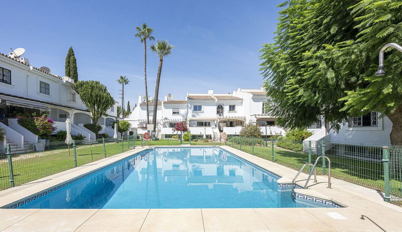 Semi-Detached House in Marbella, Costa del Sol – 4 beds – 645000 €