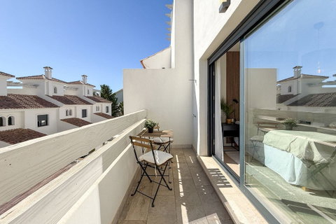 Townhouse in El Paraiso, Costa del Sol – 3 beds – 549000 € - photo 28 of 46