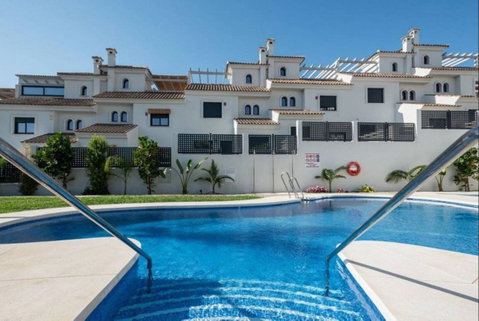 Townhouse in El Paraiso, Costa del Sol – 3 beds – 549000 € - photo 43 of 46