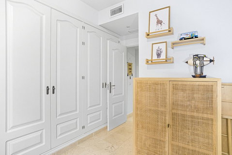 Ground Floor Apartment in Estepona, Costa del Sol – 2 beds – 450000 € - photo 23 of 25