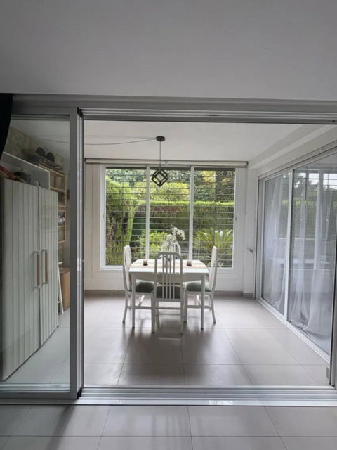 Middle Floor Apartment in Marbella, Costa del Sol – 2 beds – 395000 € - photo 4 of 24