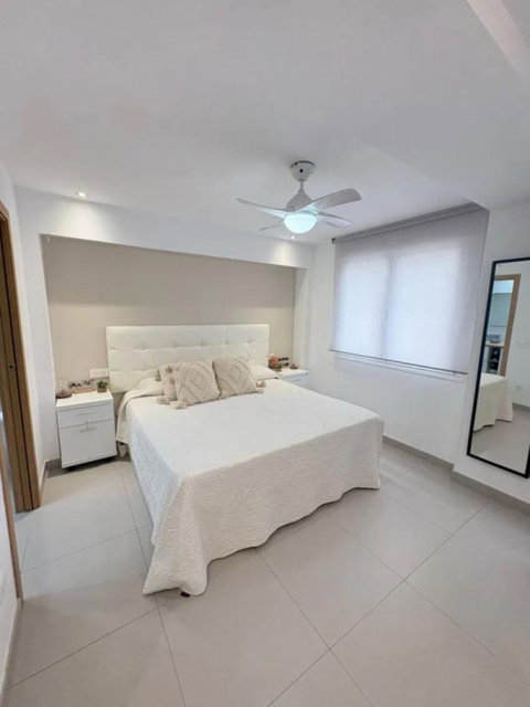 Middle Floor Apartment in Marbella, Costa del Sol – 2 beds – 395000 € - photo 6 of 24