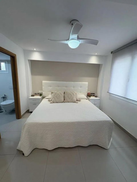 Middle Floor Apartment in Marbella, Costa del Sol – 2 beds – 395000 € - photo 7 of 24