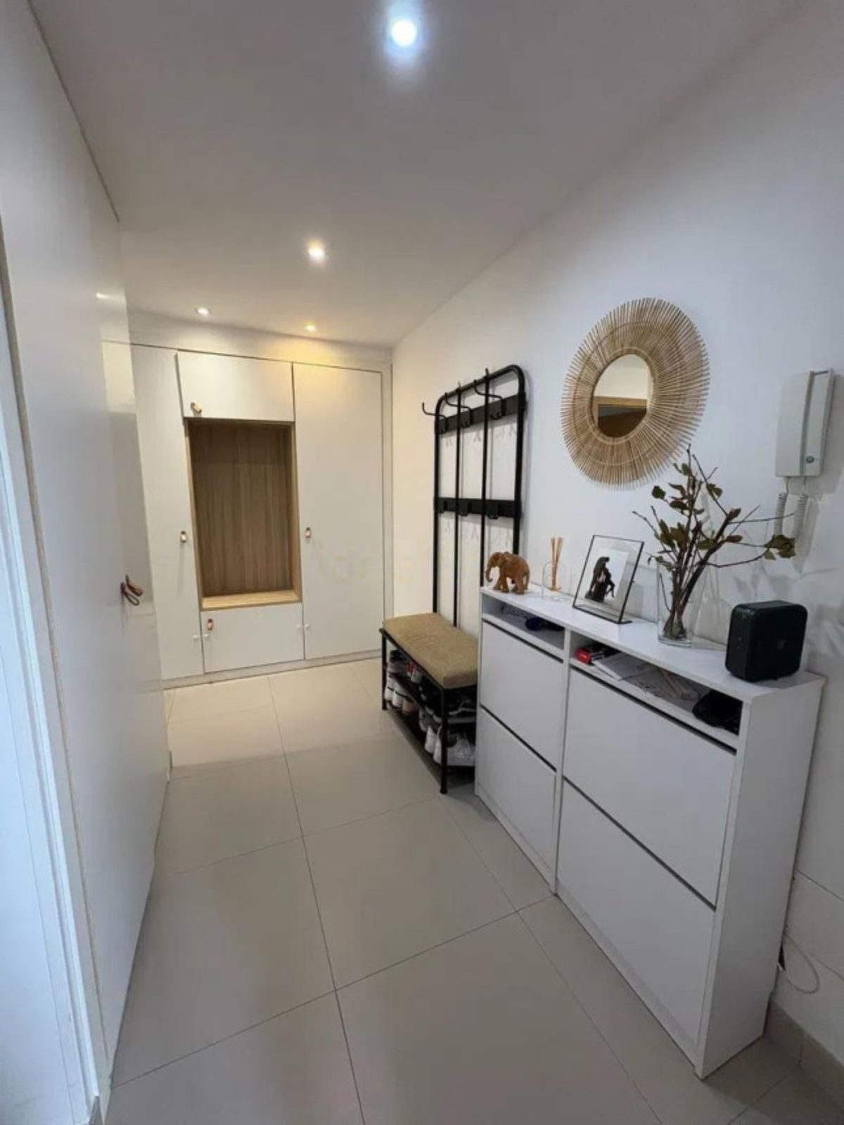 Middle Floor Apartment in Marbella, Costa del Sol – 2 beds – 395000 € - photo 16 of 24