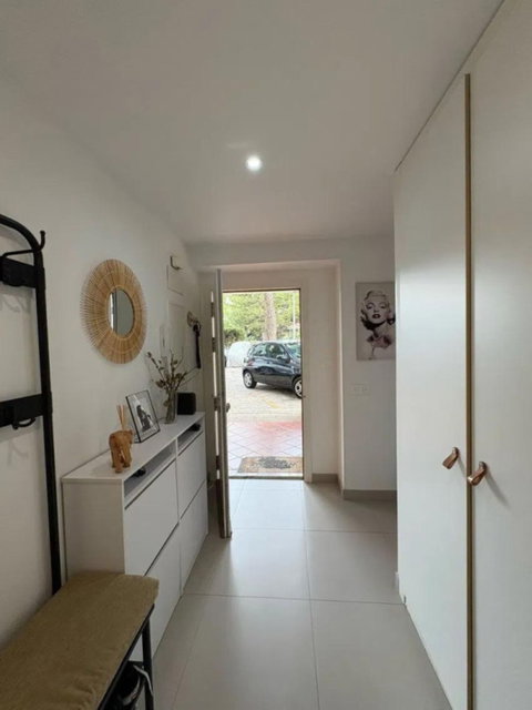 Middle Floor Apartment in Marbella, Costa del Sol – 2 beds – 395000 € - photo 17 of 24