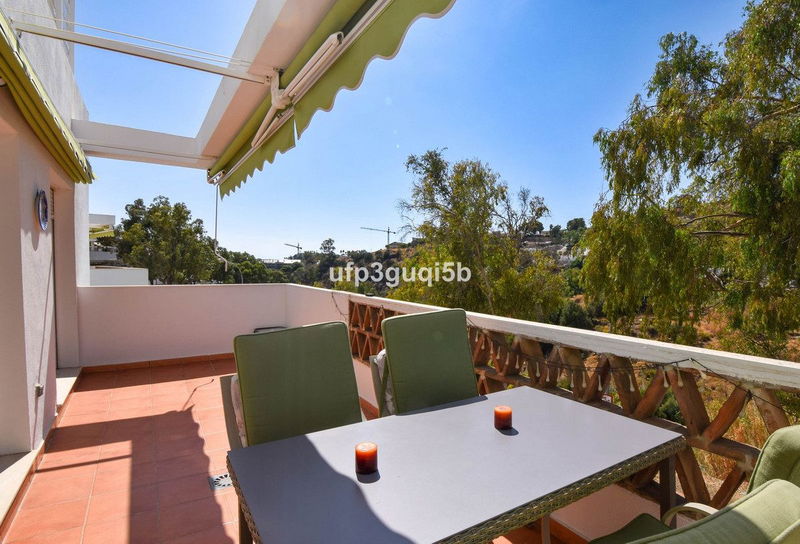 Top Floor Apartment in Benalmadena, Costa del Sol – 2 beds – 389000 €