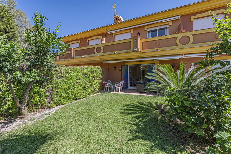 Townhouse in Estepona, Costa del Sol – 3 beds – 477500 €