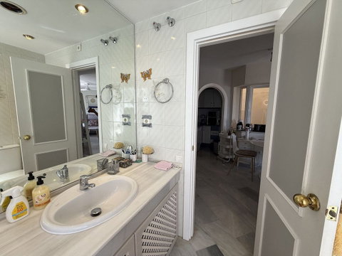 Ground Floor Apartment in Mijas, Costa del Sol – 2 beds – 260000 € - photo 15 of 18